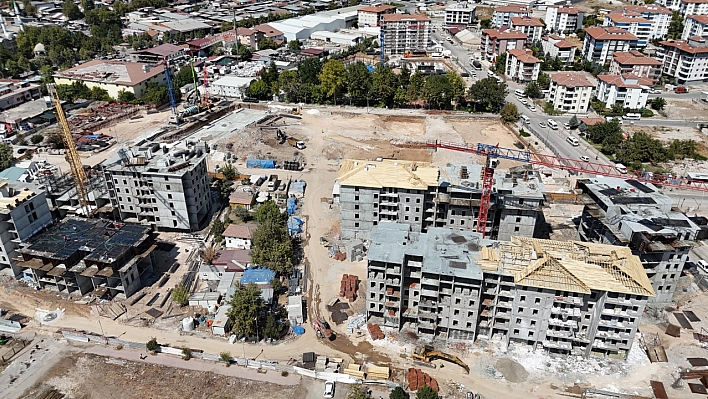 Malatya'da Umutlar Yeniden Yeşeriyor: TOKİ Deprem Konutları Hızla Yükseliyor!