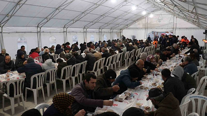 Malatya'da Ramazan Coşkusu: İlk İftar İftar Çadırında Açıldı!