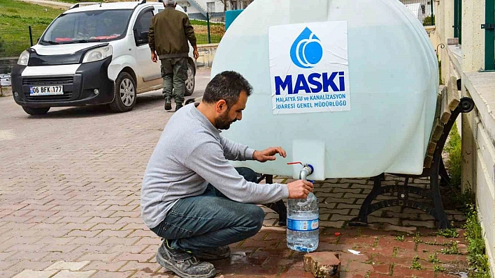 Tankerle su ihtiyacı karşılanıyor