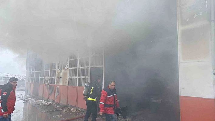 Sanayi Sitesi Yangınının Görüntüleri Ortaya Çıktı