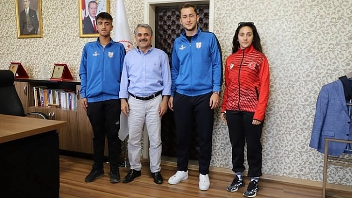 Kriket sporcularına milli davet