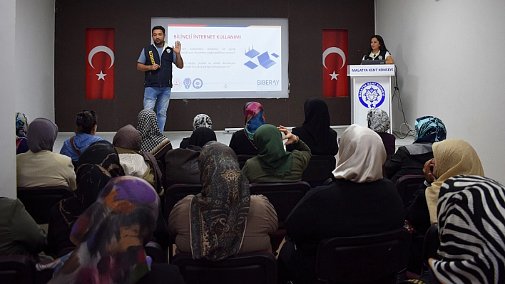 Malatya Kent Konseyi Kadın Meclisi'ne Siber Güvenlik Eğitimi
