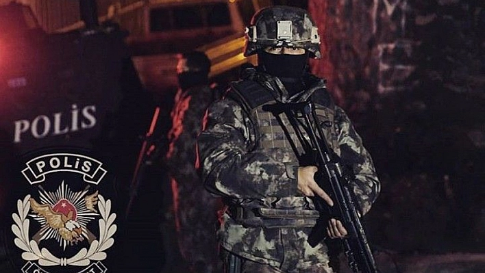 Malatya'nın 3 Mahallesine Şafak Baskını: Binlerce Hap ve Uyuşturucu Ele Geçirildi…