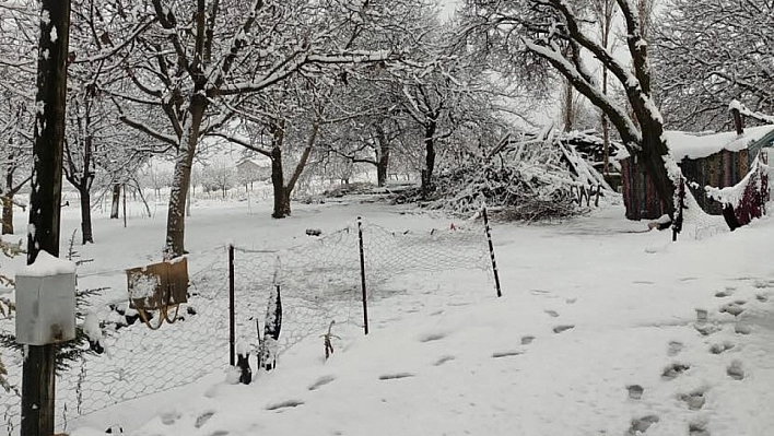 Malatya'ya yılın ilk karı yağdı