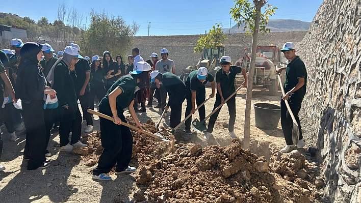 Malatya'nın Fethi 1101 Fidanla Kutlandı