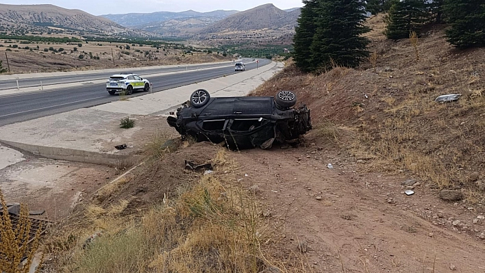 Malatya otomobil su kanalına uçtu: 1 yaralı