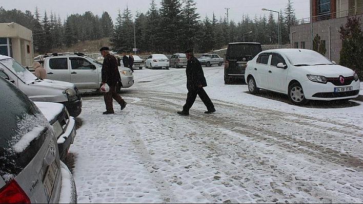 Malatya beyaza büründü