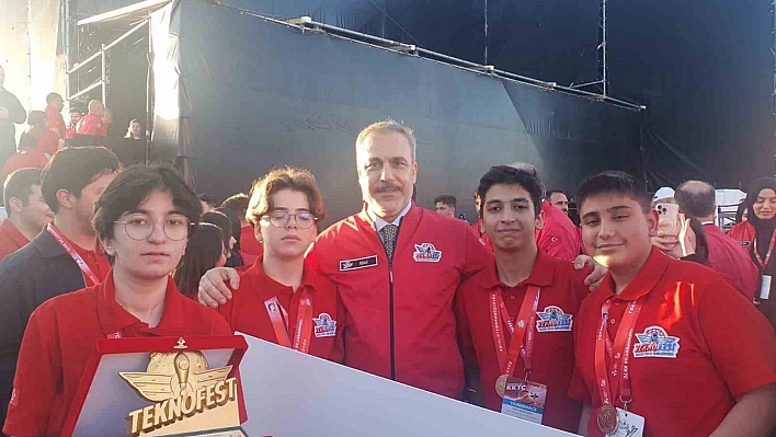Malatyalı öğrenciler Teknofest'ten Şampiyon olarak döndüler