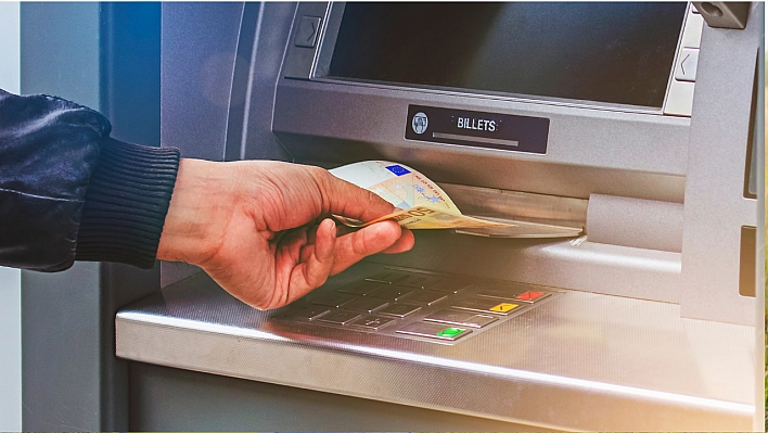 Malatyalılar Dikkat: ATM'lerde Bunu Yapanın Kartına El Konulacak!