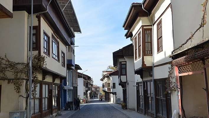 Meclisten iş birliğine onay! Malatya'nın tarihi Lezzet Caddesi'nde restorasyon başlıyor…