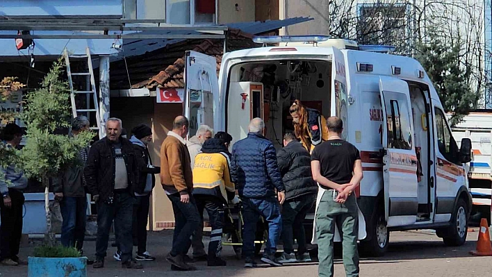 Merdivenden düştü! Hastanelik oldu...