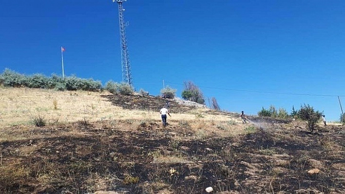 Mezarlıkta yangın çıktı