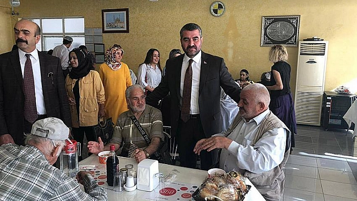 Onlara değer vermeliyiz 