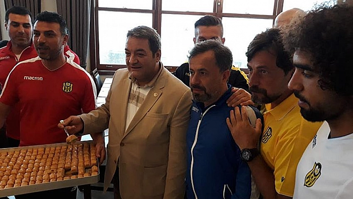 Başarılar diledi 