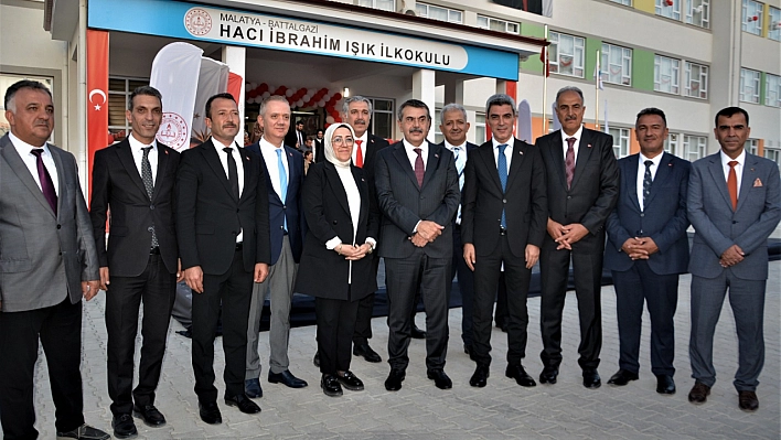 Milli Eğitim Bakanı Tekin, Malatya'da okul açılışına katıldı