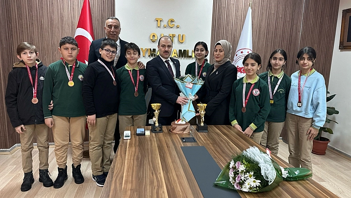 Minik badmintonçular Oltu'yu gururlandırdı