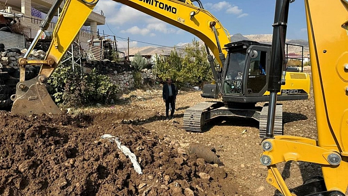 Narince köyünün içme suyu ve kanalizasyon hattı yenileniyor