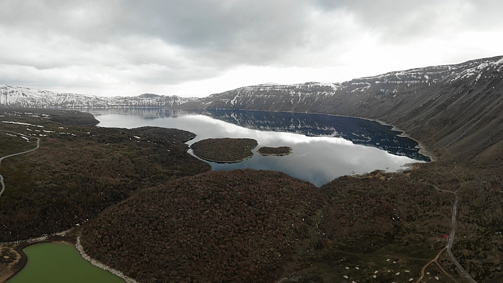 Nemrut Kalderası'nda bahar