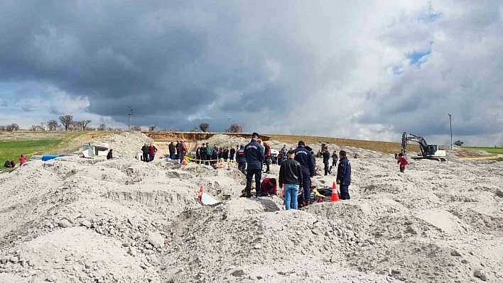 Niğde'de facia! Patates deposu çöktü