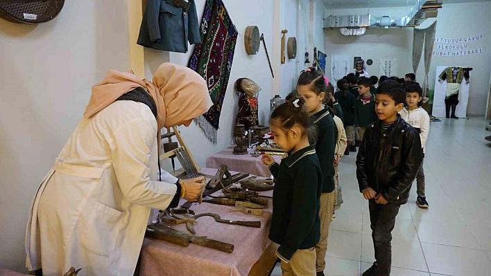 Kahramanmaraş'ta bu okul öğrencileri geçmişe götürüyor