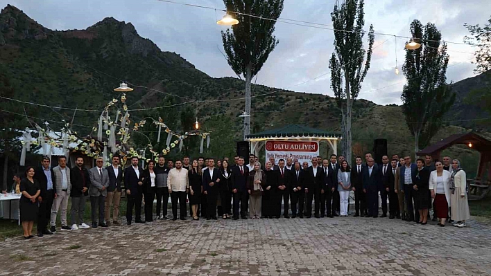 Oltu'da başsavcı ve hakimlere duygusal veda