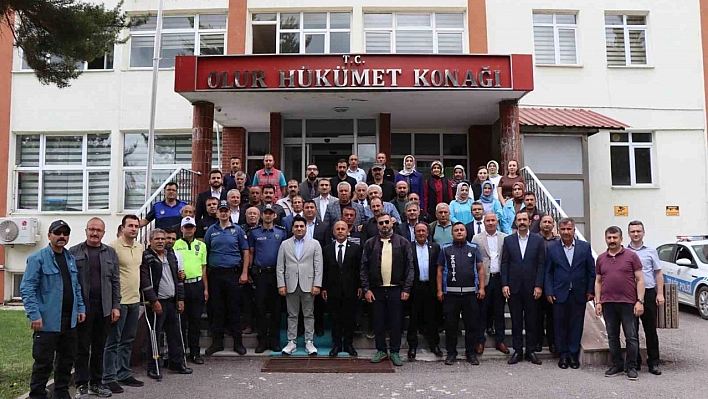 Olur Kaymakamı Kini'ye duygusal veda