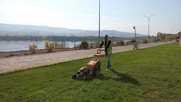 Peyzaj Çalışmaları Devam Ediyor