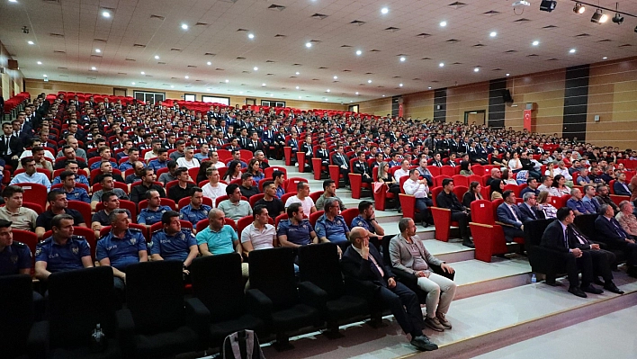 Polis adaylarına motivasyon konferansı