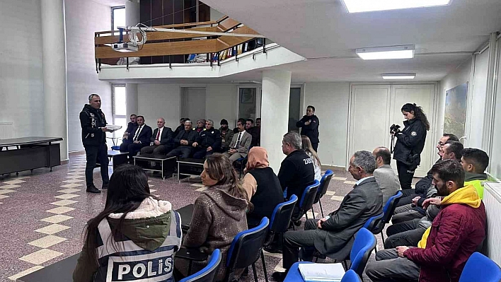 'En İyi Narkotik Polisi Anne'