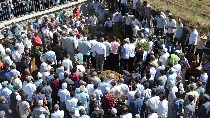 Ramazan Keskin Hoca son yolculuğuna dualarla uğurlandı