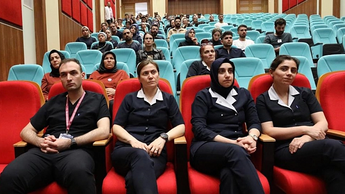 Sağlık çalışanlarına ileri yaşam desteği eğitimi verildi