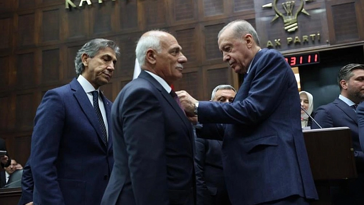 Sarıcan Belediye Başkanı Ramazan Aydın AK Parti'ye katıldı