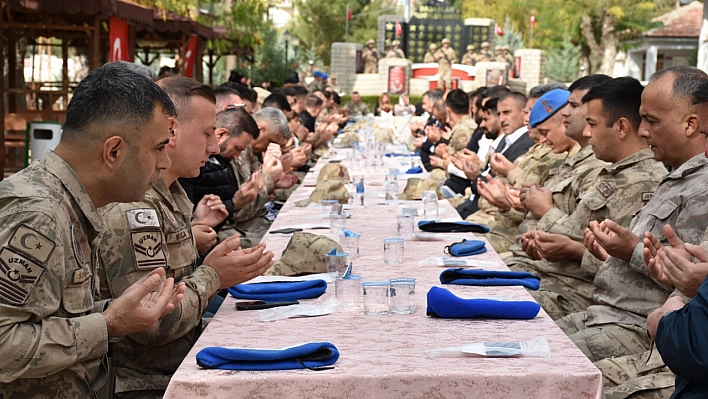 Şehit olan Mehmetçikler için mevlit okutuldu