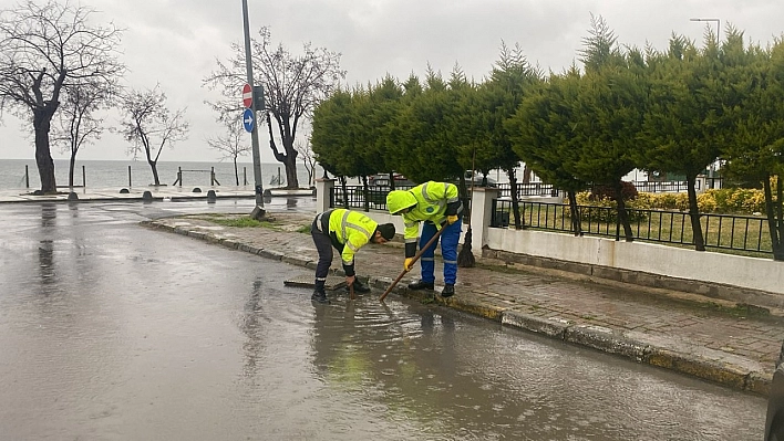 Silivri Belediyesi, yoğun yağışa karşı teyakkuzda