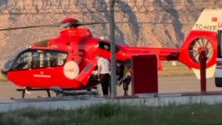 Şırnak'ta kalp krizi geçiren genç ambulans helikopterle Diyarbakır'a sevk edildi