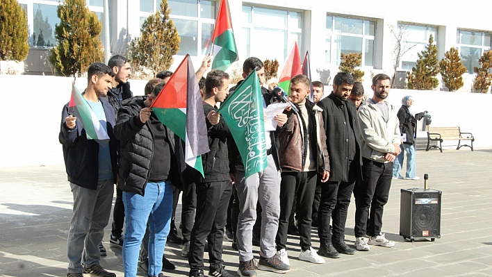 Şırnak'ta üniversite öğrencileri İsrail'i protesto etti