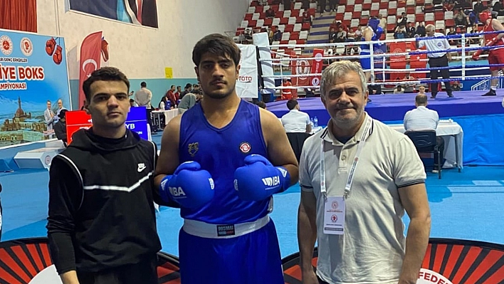 Şırnaklı 3 sporcu, Türkiye Ferdi Boks Şampiyonası'nda üst tura yükseldi
