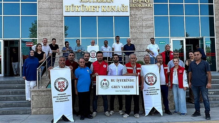 Sosyal Yardımlaşma Vakıflarında çalışan işçiler grev düzenledi