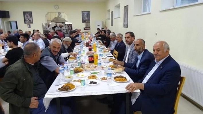 Sultansuyu Tarım İşletmesinde emekliler iftarda buluştu