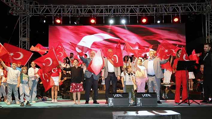 Talas'ta Zafer Haftası türkülerle taçlandı