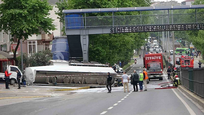 Kocaeli'de karayolu 11 saat sonra açıldı