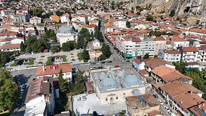 Tarihi hamam 453 yıl sonra farklı bir yöntemle ısıtıldı