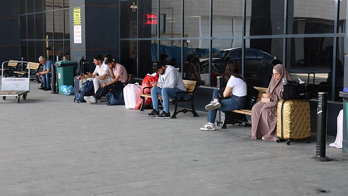 Tatil kısa, otogarlar boş!
