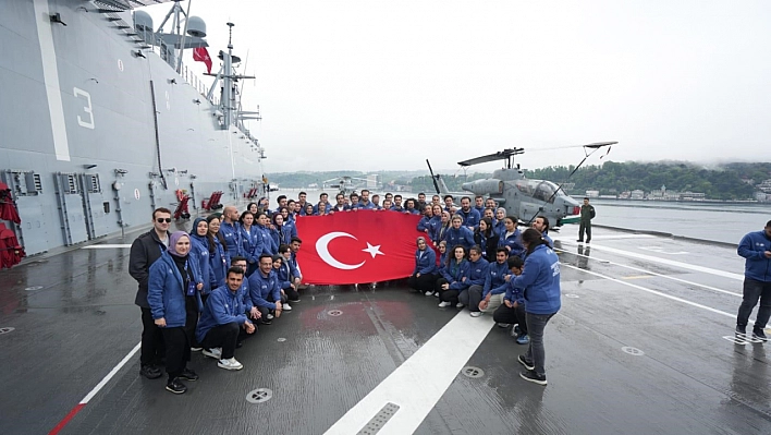 TCG Anadolu ile tarihi yolculuk