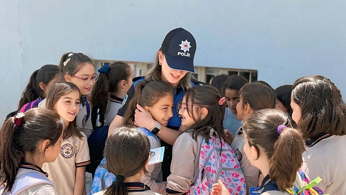 TDP polisleri Tercan'da bilgilendirmede bulundu