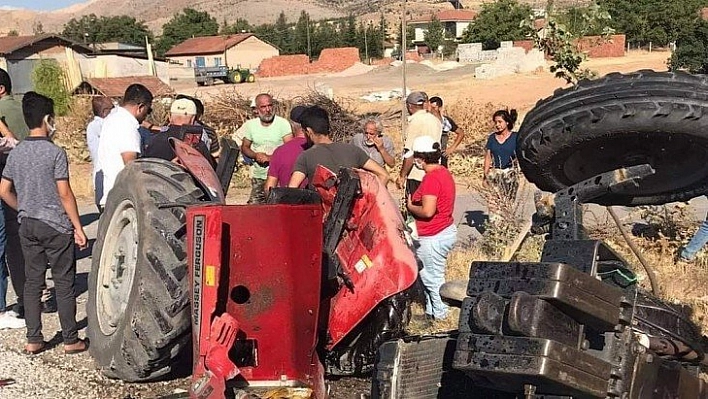 Traktörü ikiye ayırdı