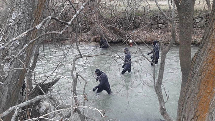 Tohma Çayı'nda arama başlatıldı