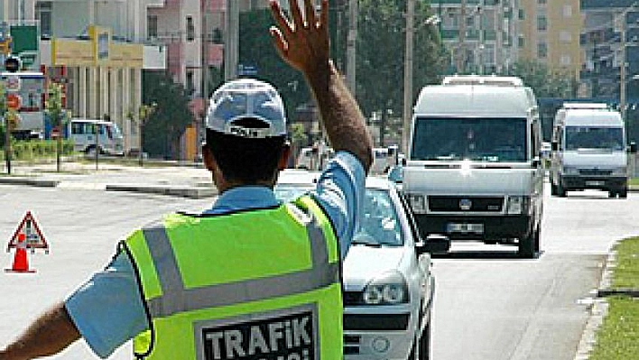 Trafik denetimleri sürüyor