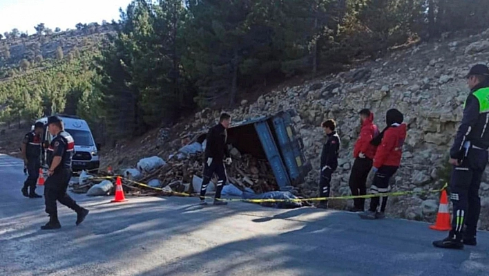 Traktör kazası yaşlı çifti ayırdı: 1 ölü, 1 yaralı