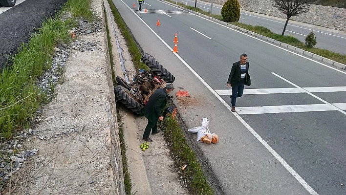 Traktör devrildi: 1 yaralı